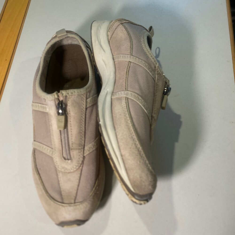 Easy Spirit - Size 8.5M -  Women's Esamore zip-up sneaker